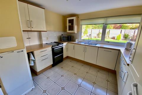 undefined, Fairlawn, Swindon SN3