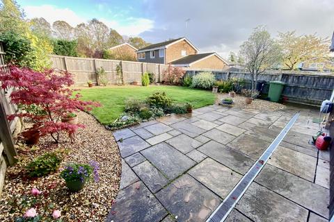undefined, Fairlawn, Swindon SN3