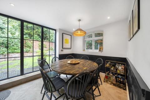 undefined, Woodside Grange Road, Woodside Park