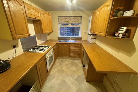 3 bedroom terraced house to rent, Poulton Street Preston PR2 2SA