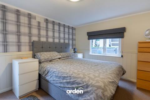 undefined, Linthurst Newtown, Blackwell, B60