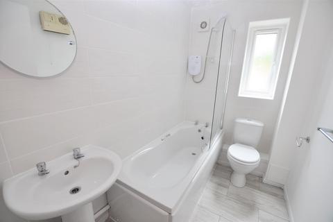 1 bedroom flat to rent, Chatsworth House, Branston DE14