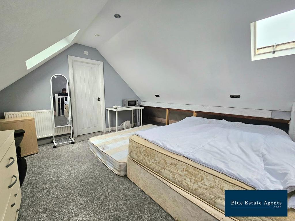 Double Bedroom