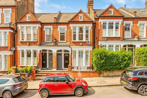 3 bedroom flat to rent, Barnard Road, London