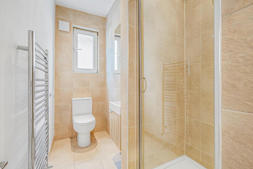 Rent My Home-16 A Barnard Road-18.jpg