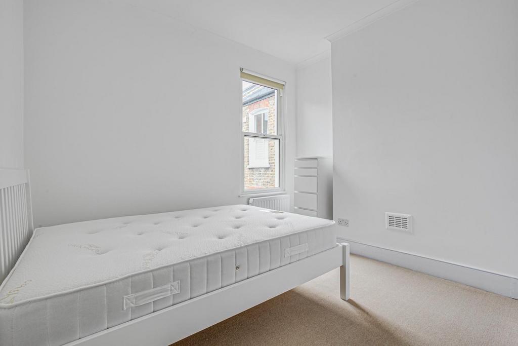 Rent My Home-16 A Barnard Road-11.jpg