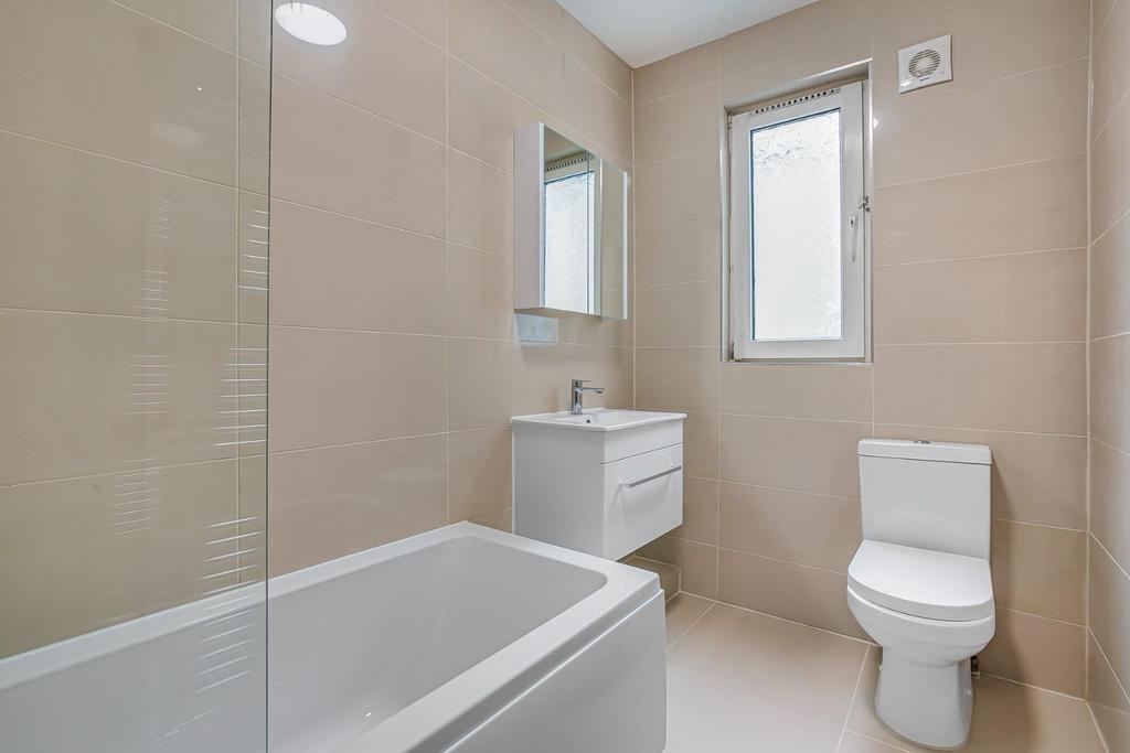 Rent My Home-16 A Barnard Road-8.jpg
