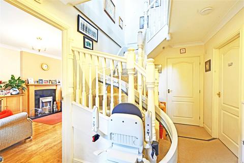 3 bedroom detached house for sale, Clewedog Drive, Tremont Park, Llandrindod Wells, LD1