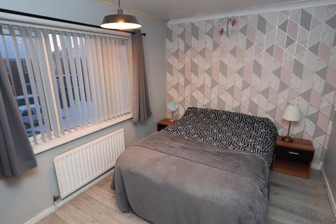 2 bedroom flat for sale, Lisle Grove, Howdon, North Shields, NE28 0LS