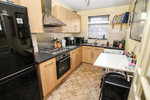 1 bedroom flat for sale, Glendale Gardens, Leigh-On-Sea