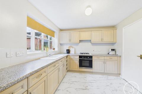 3 bedroom detached house to rent, Woodlea Fold, Meanwood, Leeds LS6