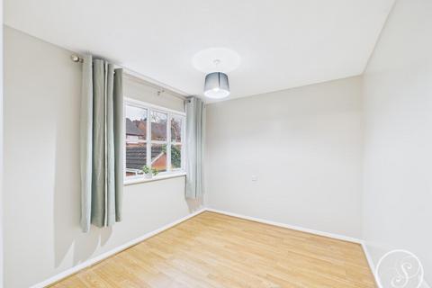 3 bedroom detached house to rent, Woodlea Fold, Meanwood, Leeds LS6