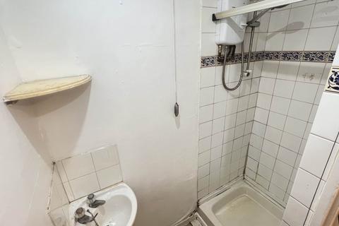 Studio to rent, Gallfield Court, Northampton