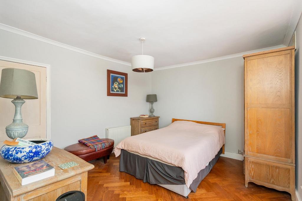 2 K2 WSSE - Bedroom B.jpg