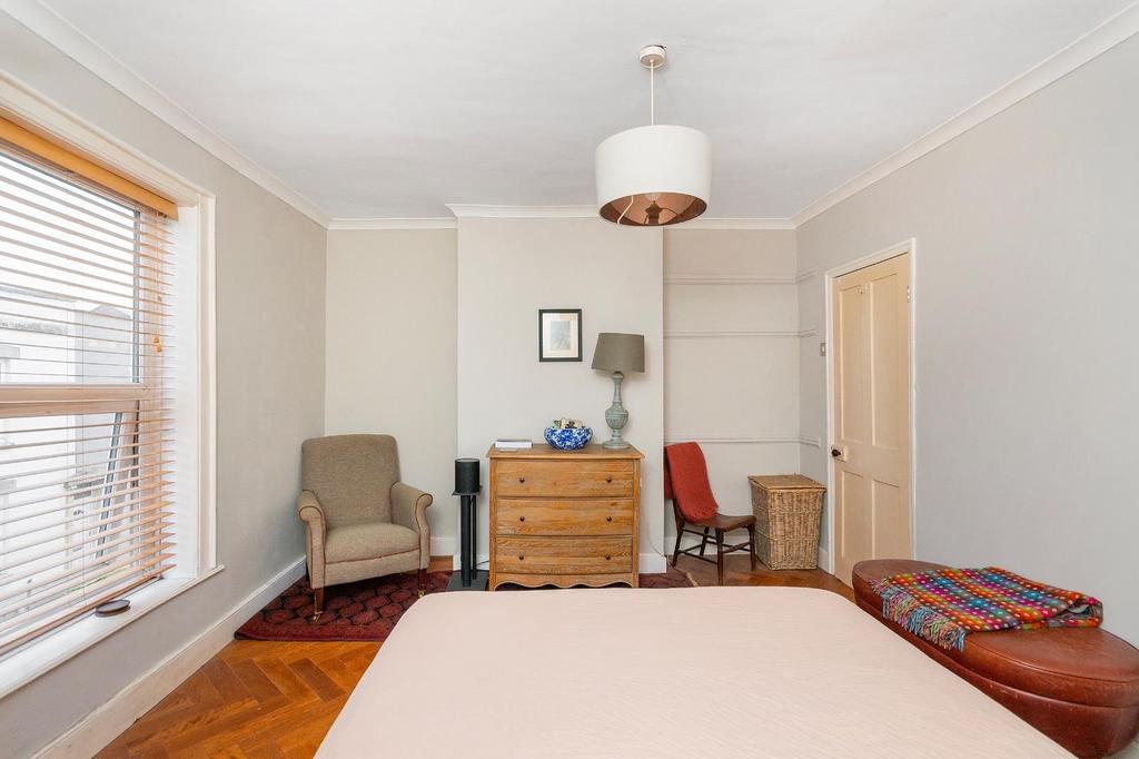 2 K2 WSSE - Bedroom A.jpg