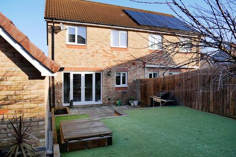 3 bedroom semi-detached house for sale, Roundway Rise, Calne