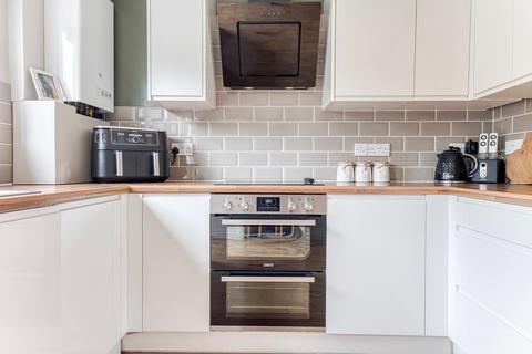 3 bedroom terraced house for sale, Orchard Close, Heartsease