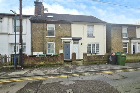 2 bedroom flat to rent, Bower Place, Kent ME16
