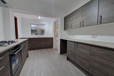 3 bedroom semi-detached house for sale, Bush Drive, Rugeley, WS15 2AH