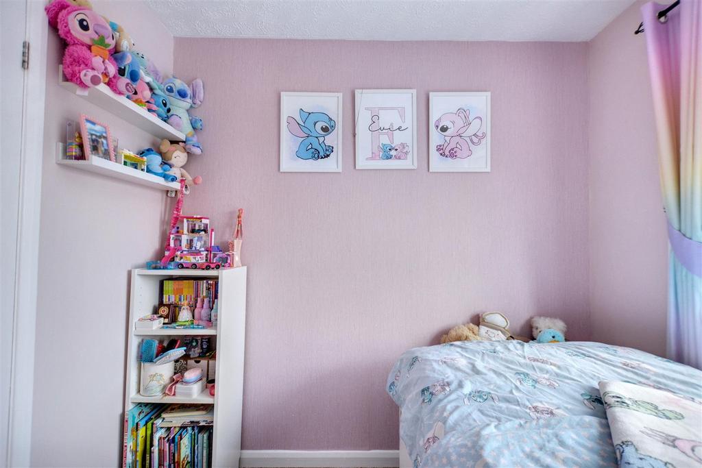 Bedroom 4 3.jpeg