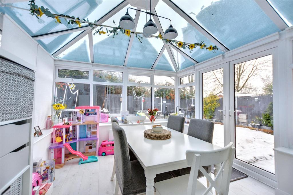 Conservatory 1.jpeg