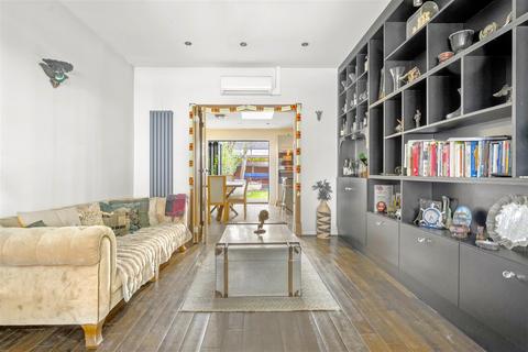4 bedroom terraced house for sale, Easternville Gardens, Ilford