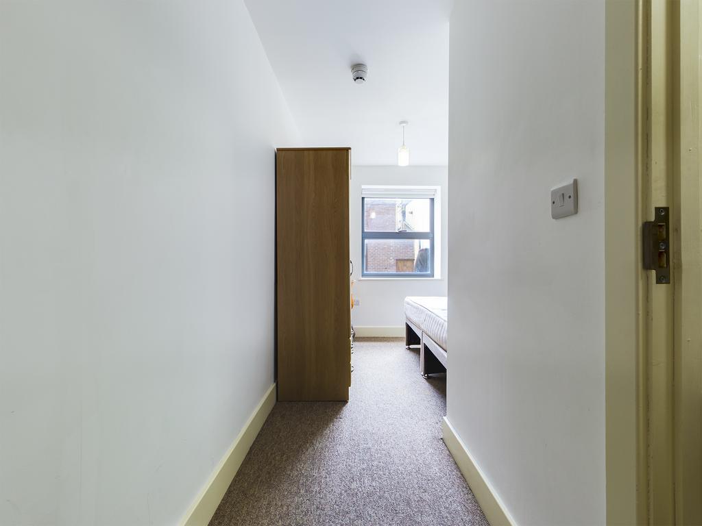 Room 4