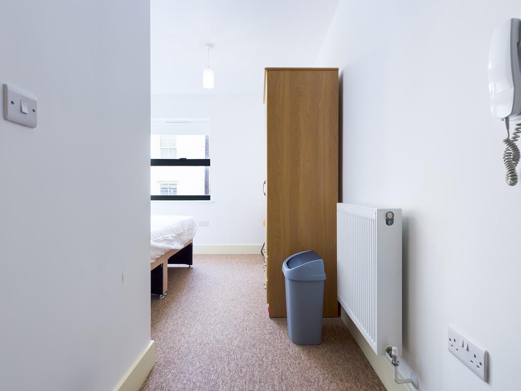Room 6