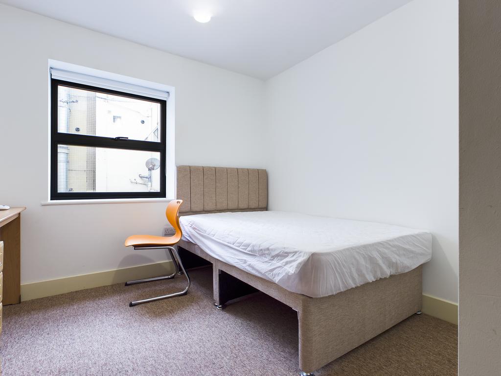Room 5