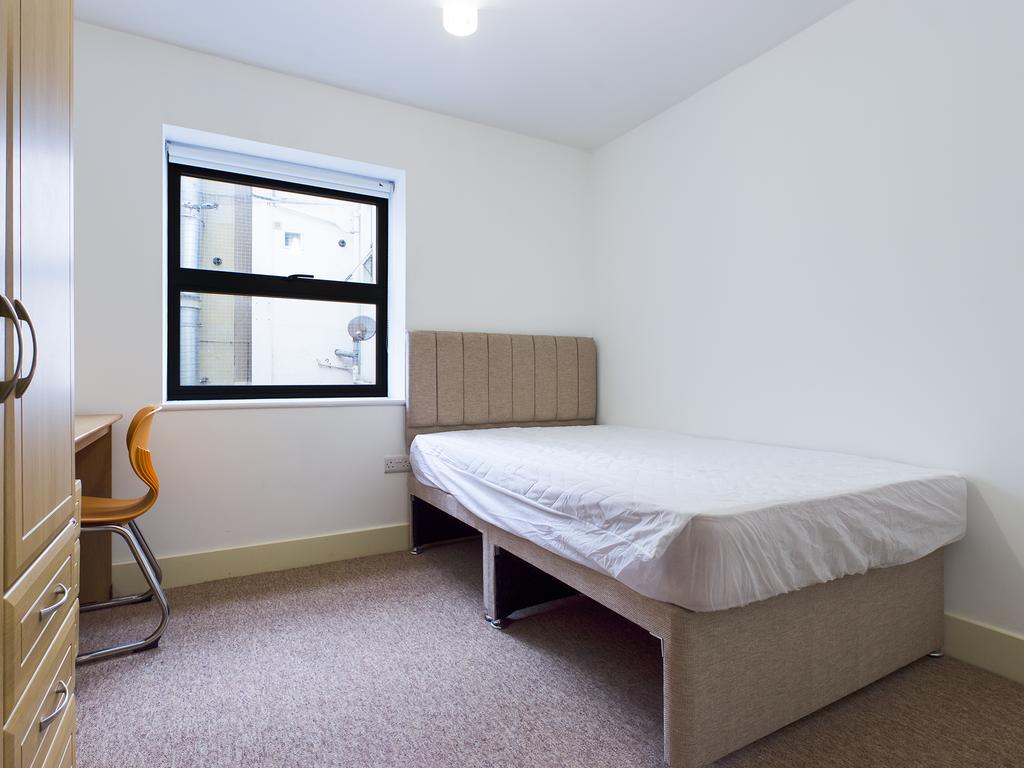 Room 5