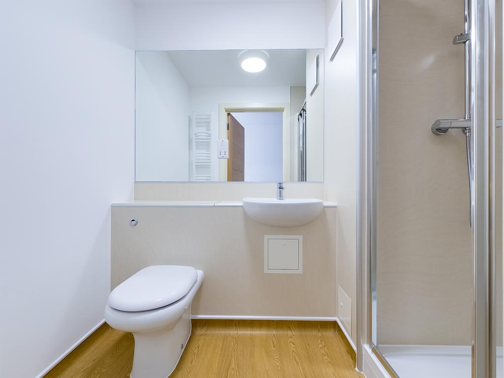 Room 8