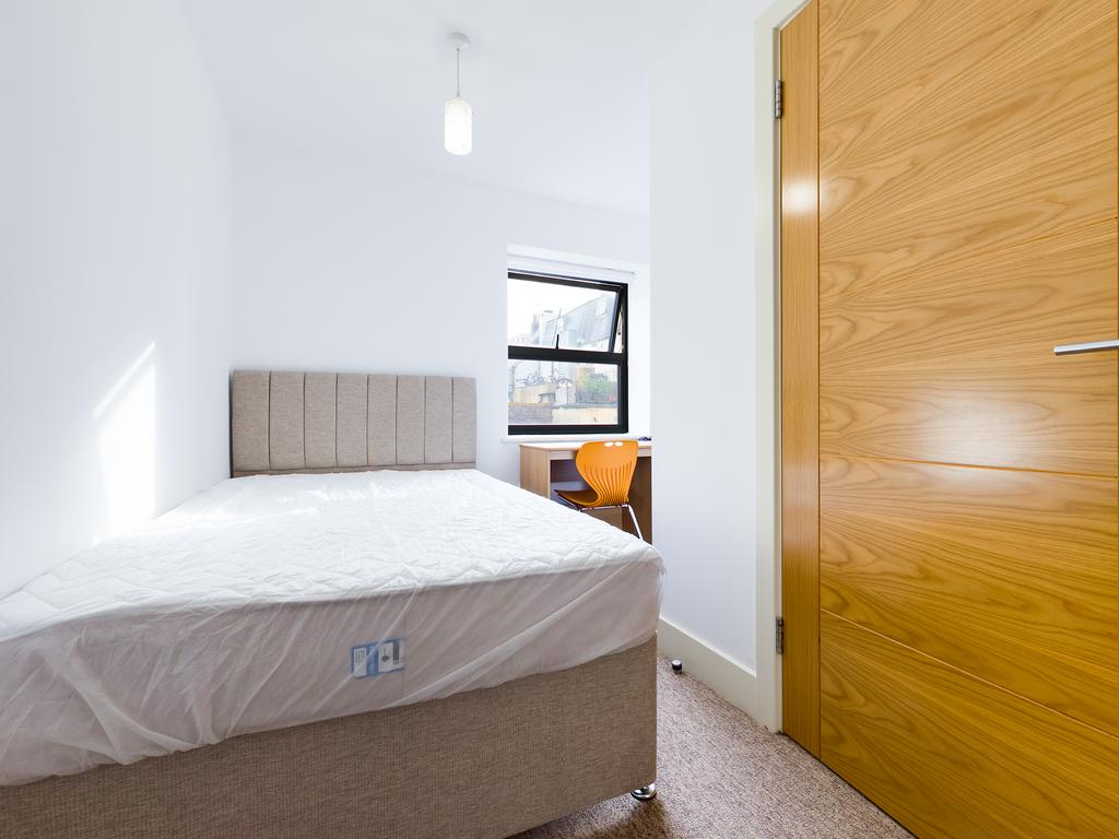 Room 8