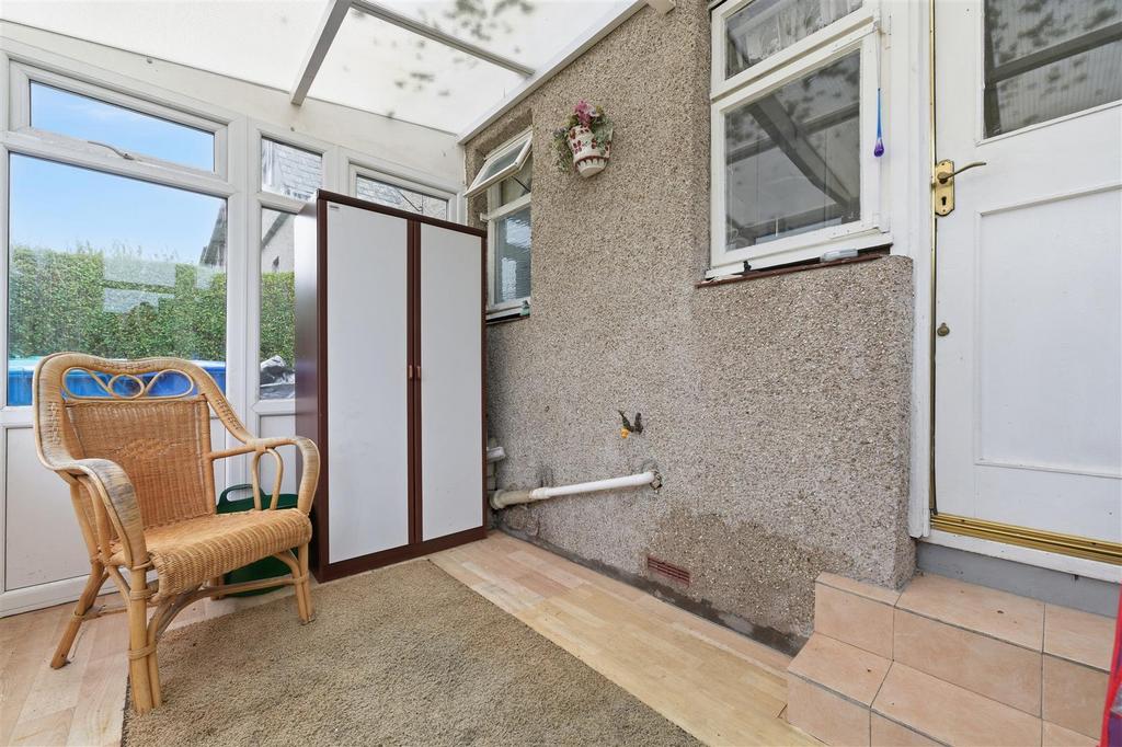 102 Castlandhill Road012.jpg
