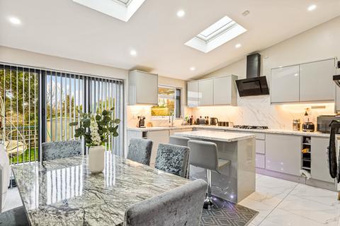 undefined, Leicester LE5