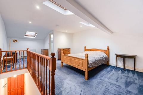 3 bedroom house for sale, A Brecon Road, Fulham, London, W6