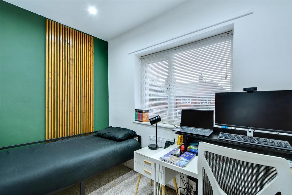 Bedroom 4.jpeg