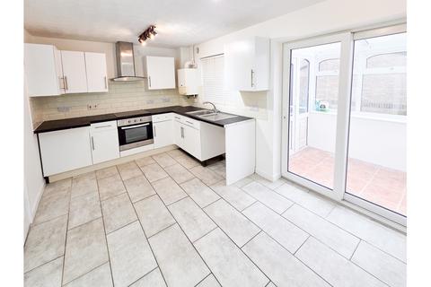 3 bedroom semi-detached house for sale, Milne Close, Bridgwater, TA6