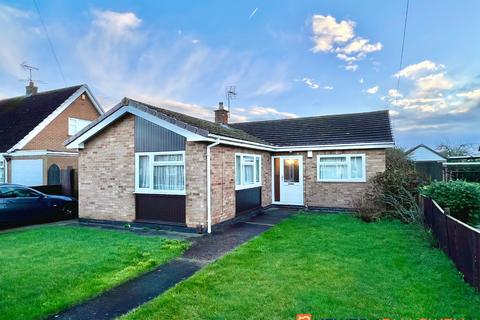 3 bedroom detached bungalow for sale, Grange Road, Newark NG24