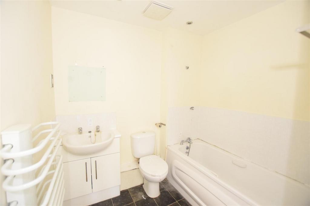 Bathroom copy.jpg