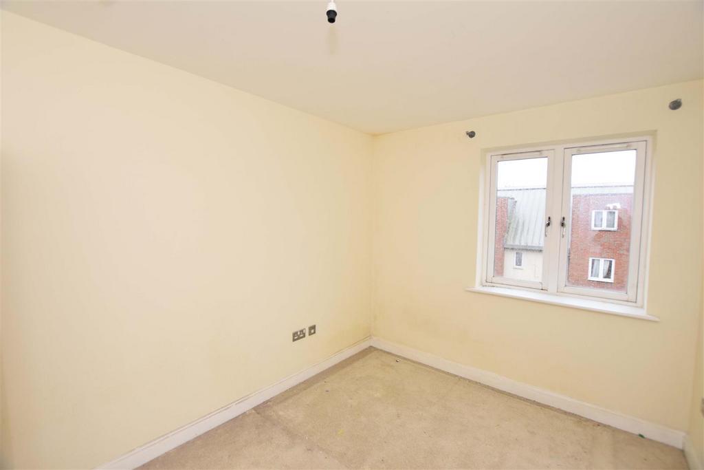 Bedroom 1 copy.jpg