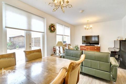 3 bedroom terraced house to rent, Hawkey Road, Cambridge