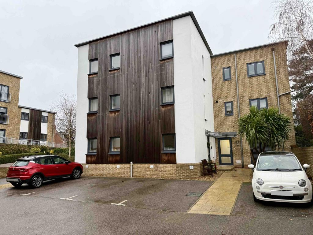 1 Bedroom Apartment For Sale