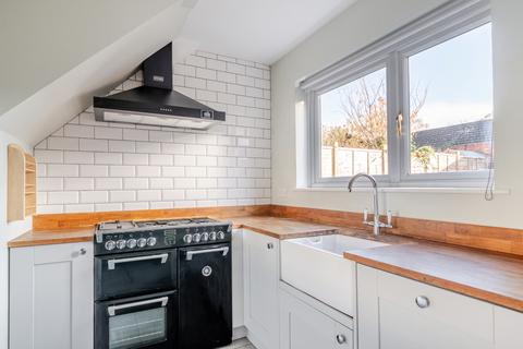 2 bedroom semi-detached house for sale, Station Road, West Byfleet, KT14