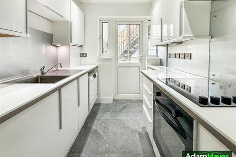 2 bedroom apartment for sale, Wentworth Road, Barnet EN5