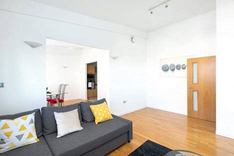 2 bedroom penthouse to rent, 1 Greens End,, London, SE18