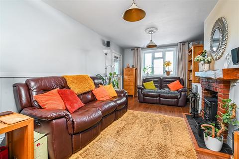 3 bedroom semi-detached house for sale, Hollands Road, Henfield
