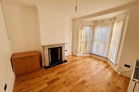 3 bedroom terraced house for sale, Vicarage Road, Strood, ME2