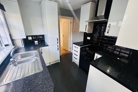 3 bedroom terraced house for sale, Vicarage Road, Strood, ME2