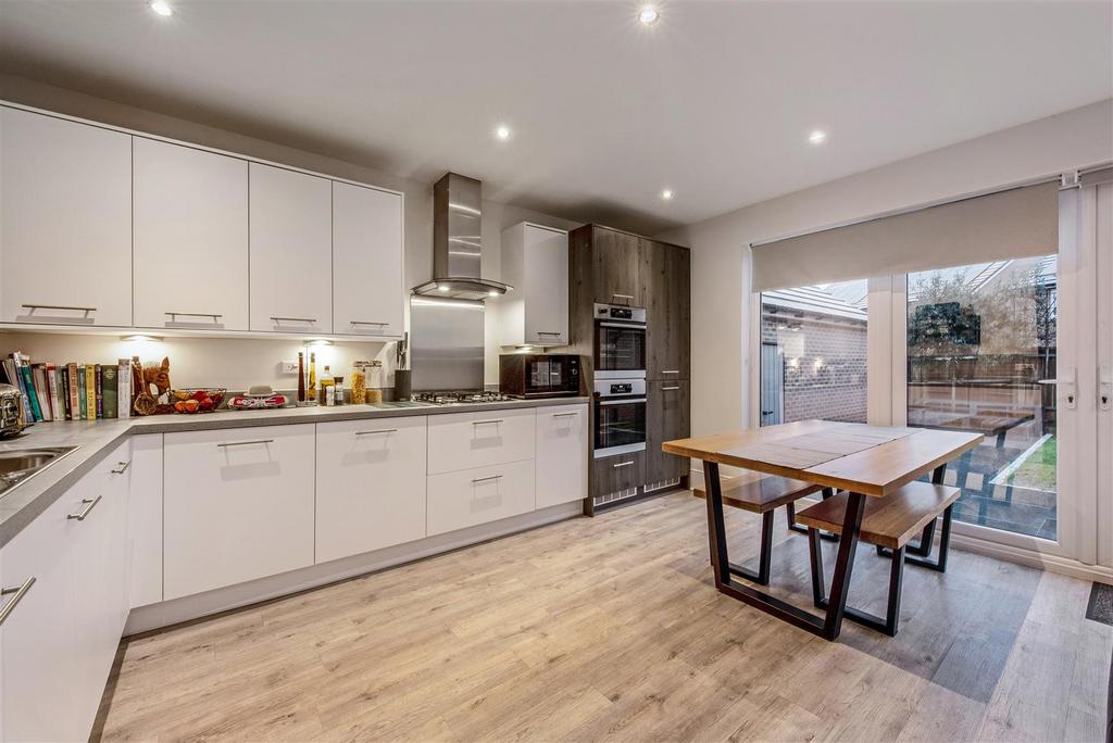Kitchen/Diner/Family Room