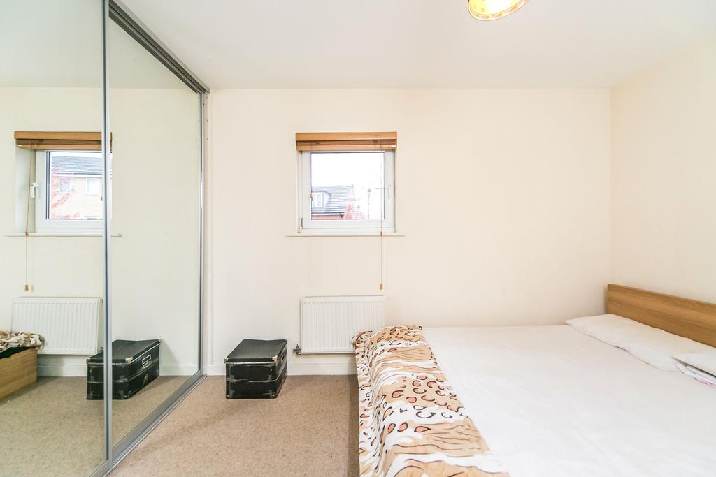 Bedroom shot 2.jpg
